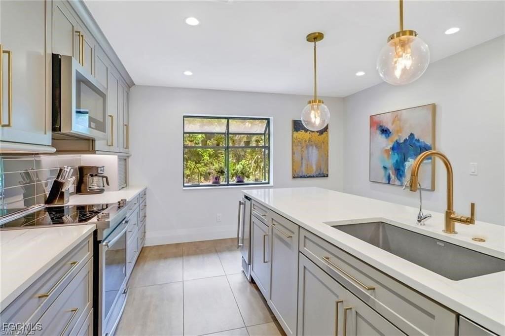 27052 Kindlewood Ln - Photo 4 of 27