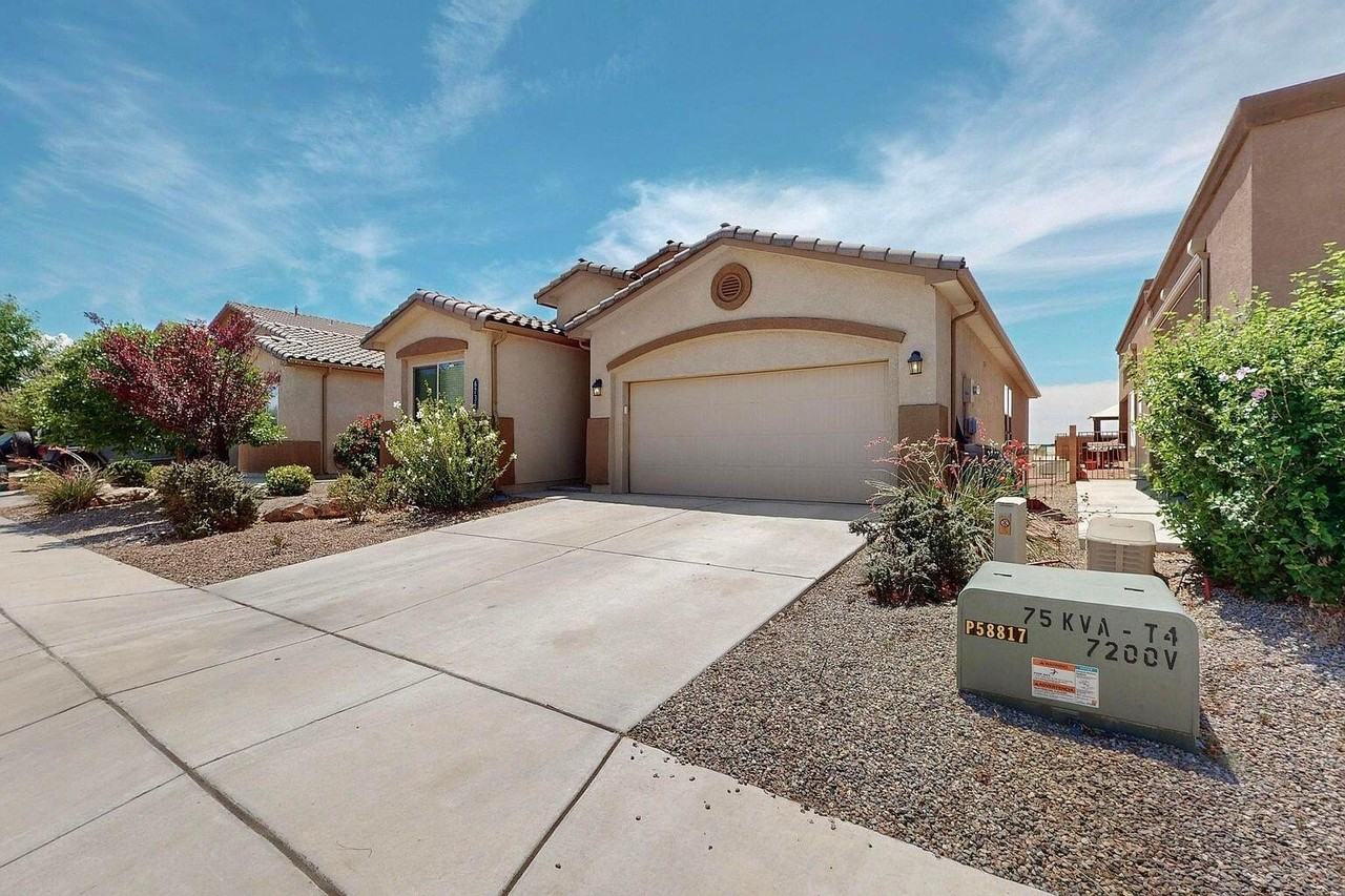 6736 Tempe Ave Nw - Photo 3 of 39