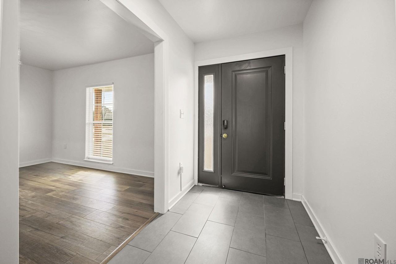 15733 Woodwick Ave - Photo 2 of 26