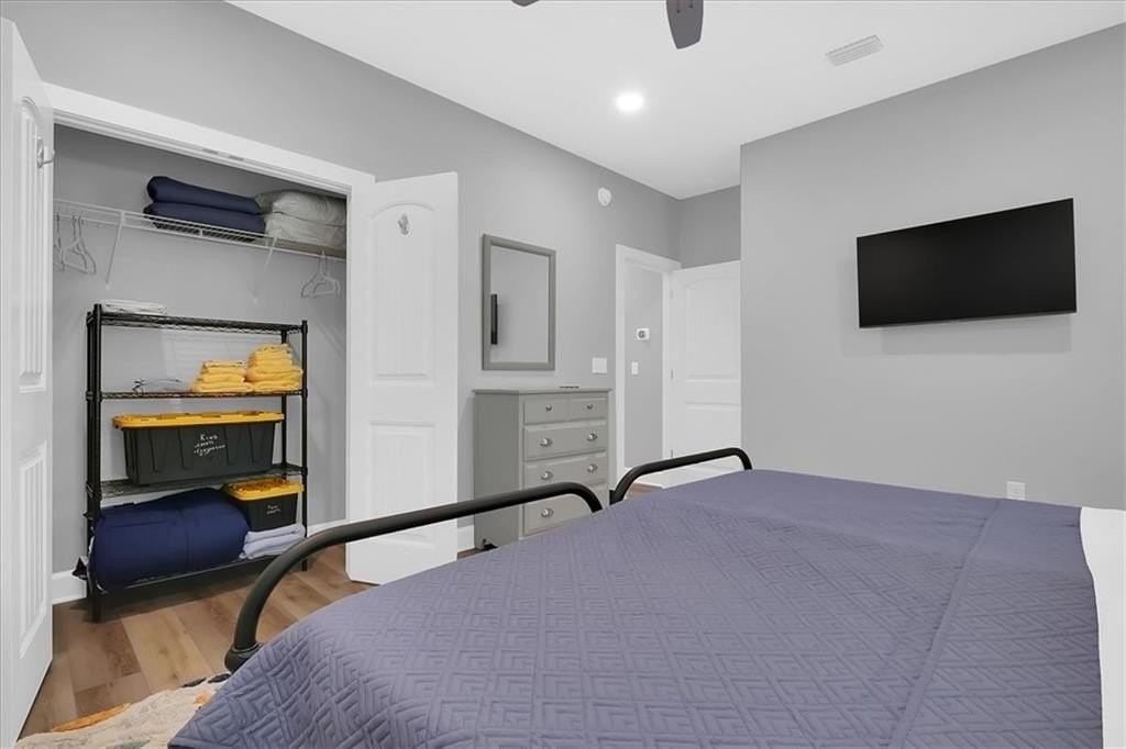 1115 E Broad St - Photo 7 of 21