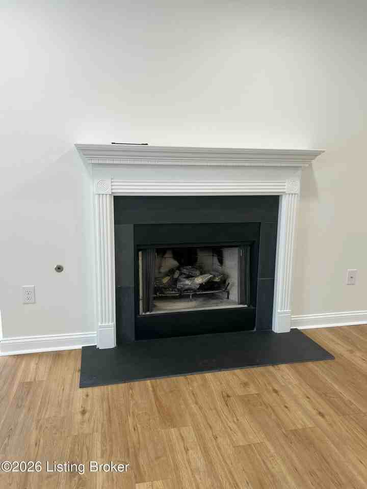 506 Jurich Ct - Photo 3 of 19