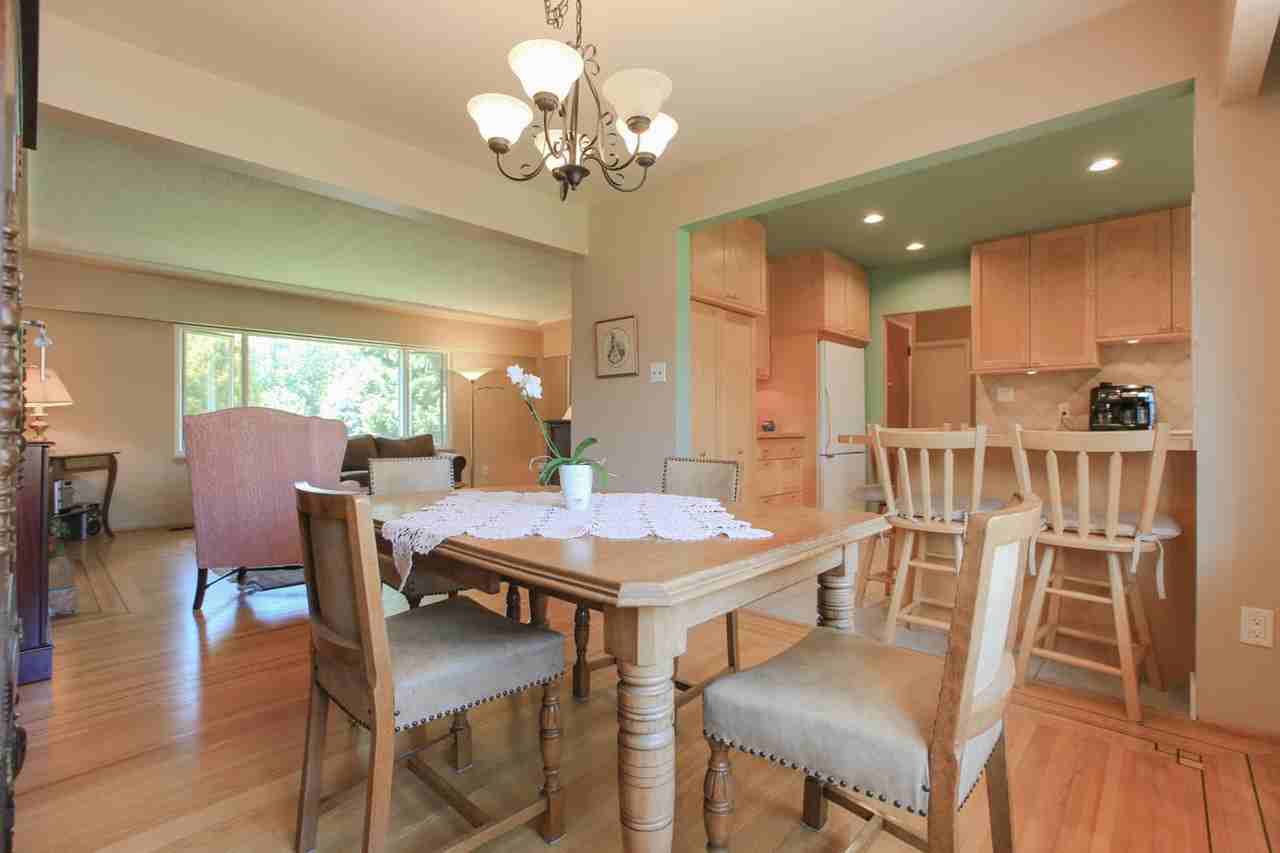 2956 Noel Drive - Photo 7 of 23