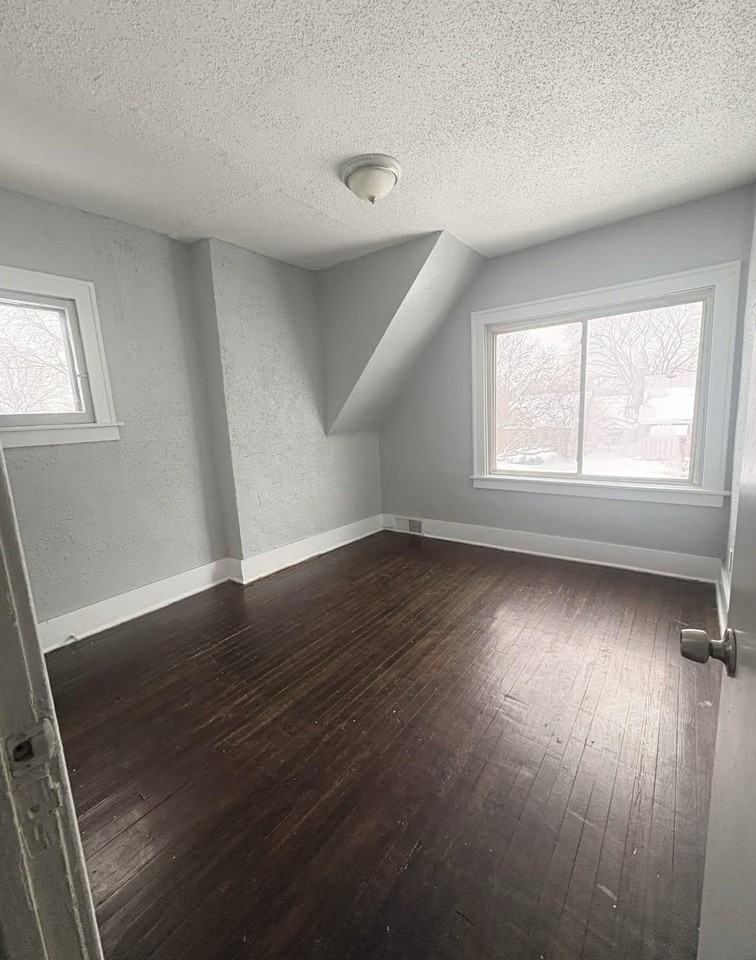 16583 Archdale St - Photo 5 of 6