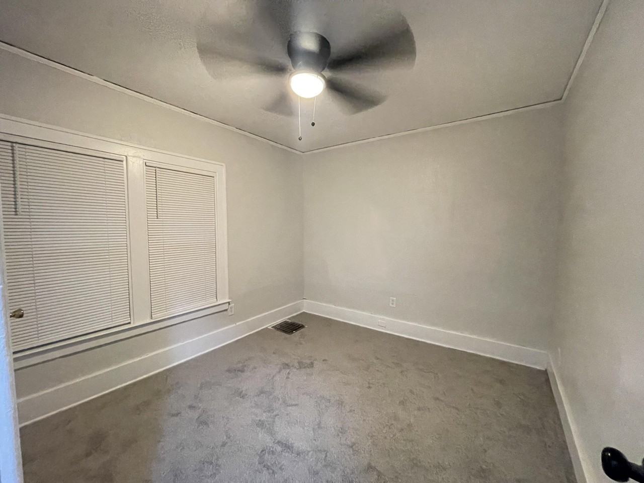 3257 Blaine St Unit 2 #2 - Photo 5 of 13