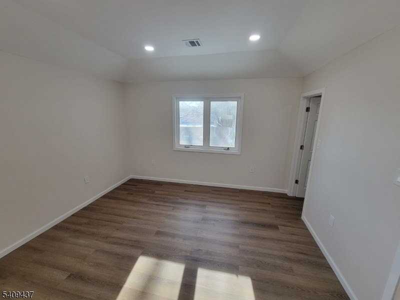 31 Ann St - Photo 5 of 11