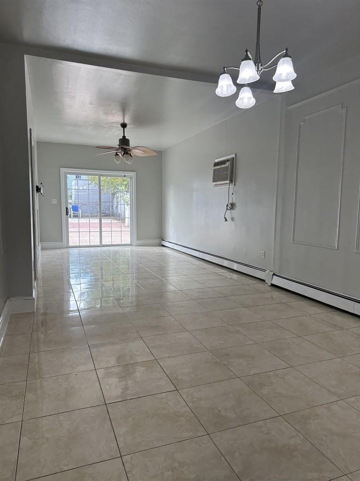 172 W 25th St #2 - Photo 3 of 11