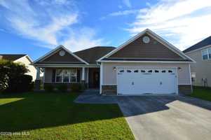 featured image of 702 Radiant Dr