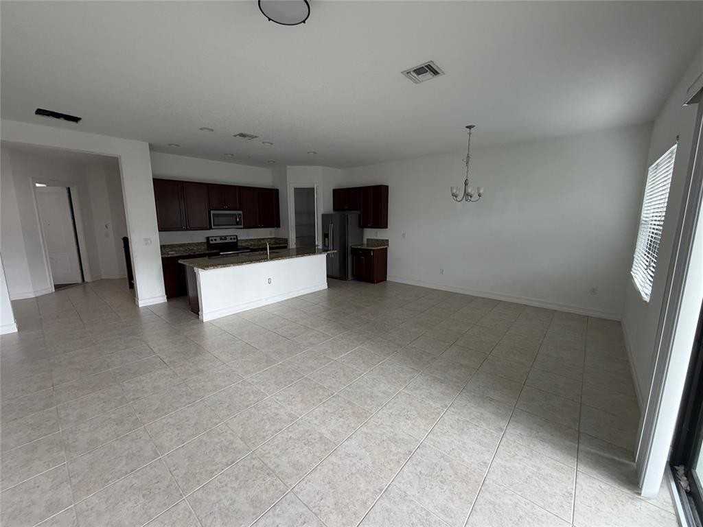 11330 Sw 16th St - Photo 6 of 8