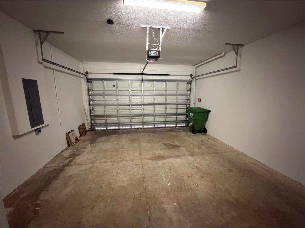 11330 Sw 16th St - Photo 7 of 8