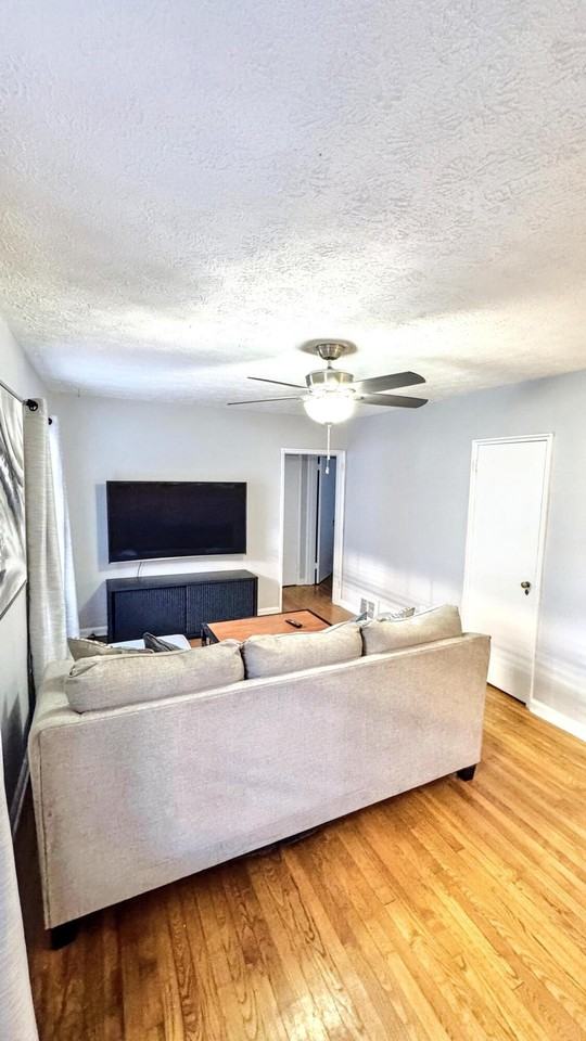 148 Shawnee Pl Apt 1 #1 - Photo 2 of 13