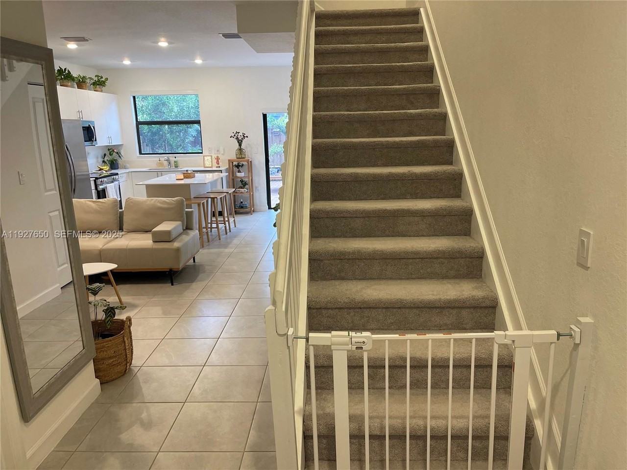 12868 Sw 232nd Ln - Photo 2 of 8