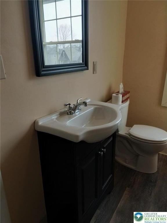 1138 Arcadia St - Photo 5 of 8