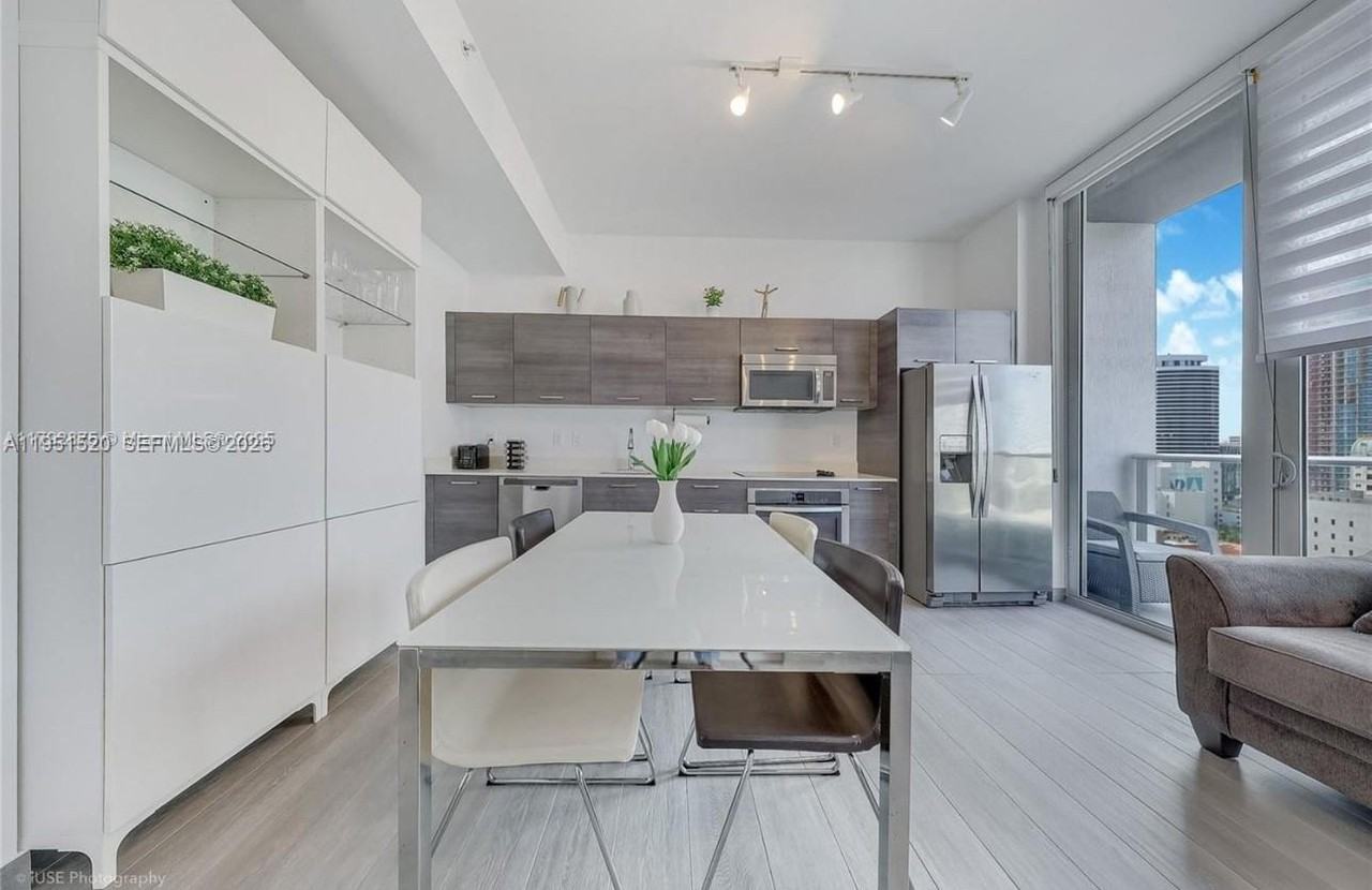 151 Se 1st St #1706 - Photo 2 of 8