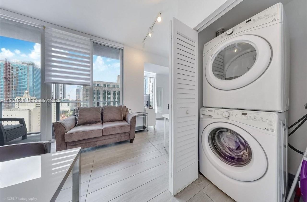 151 Se 1st St #1706 - Photo 3 of 8