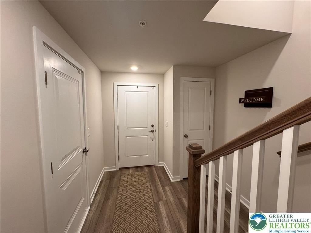 7505 Clayton Ave - Photo 2 of 19