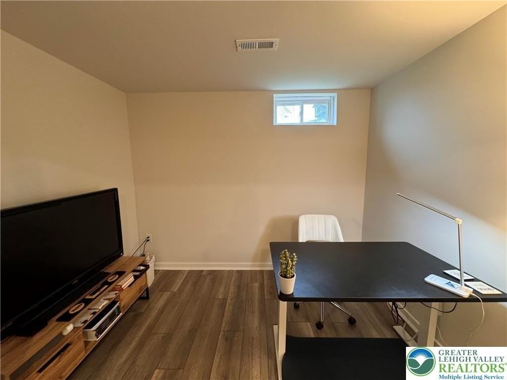 7505 Clayton Ave - Photo 6 of 19