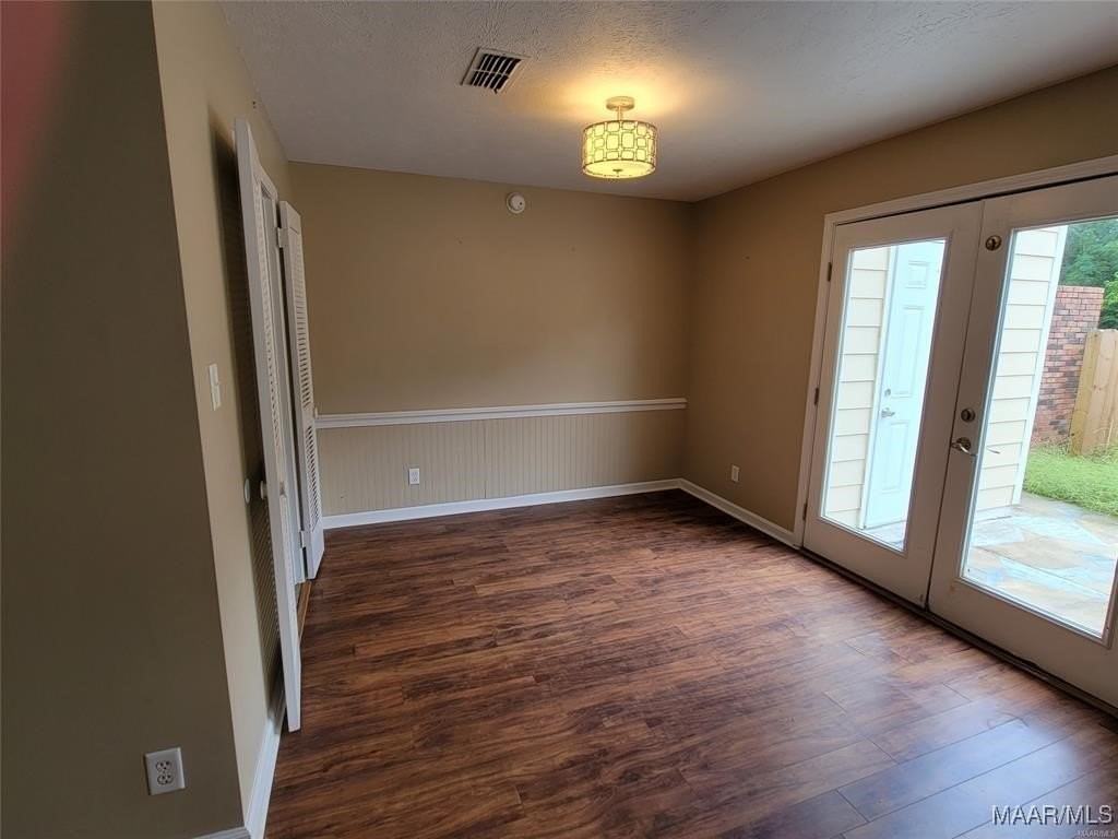 5302 Rexford Ct - Photo 7 of 16