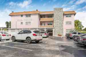 featured image of 2775 Taft St #301