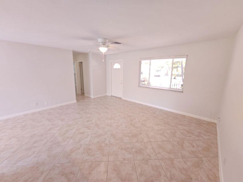 355 Franklin Rd - Photo 3 of 6