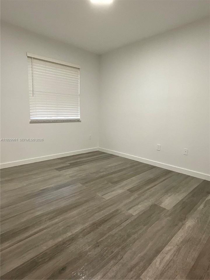 11411 Nw 60th St #286 - Photo 7 of 10