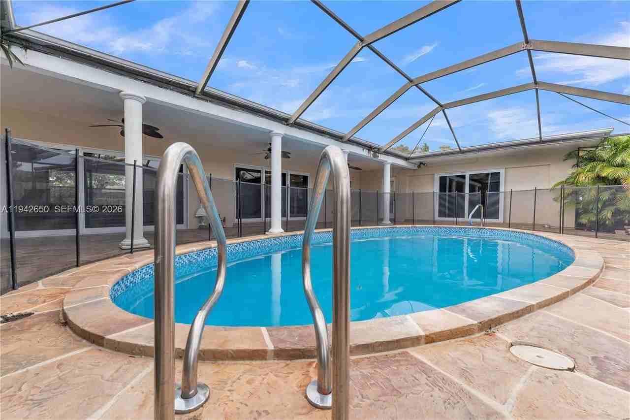 601 N 44th Ave #0 - Photo 6 of 50