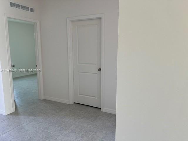 2027 Churchill Ave N - Photo 4 of 17