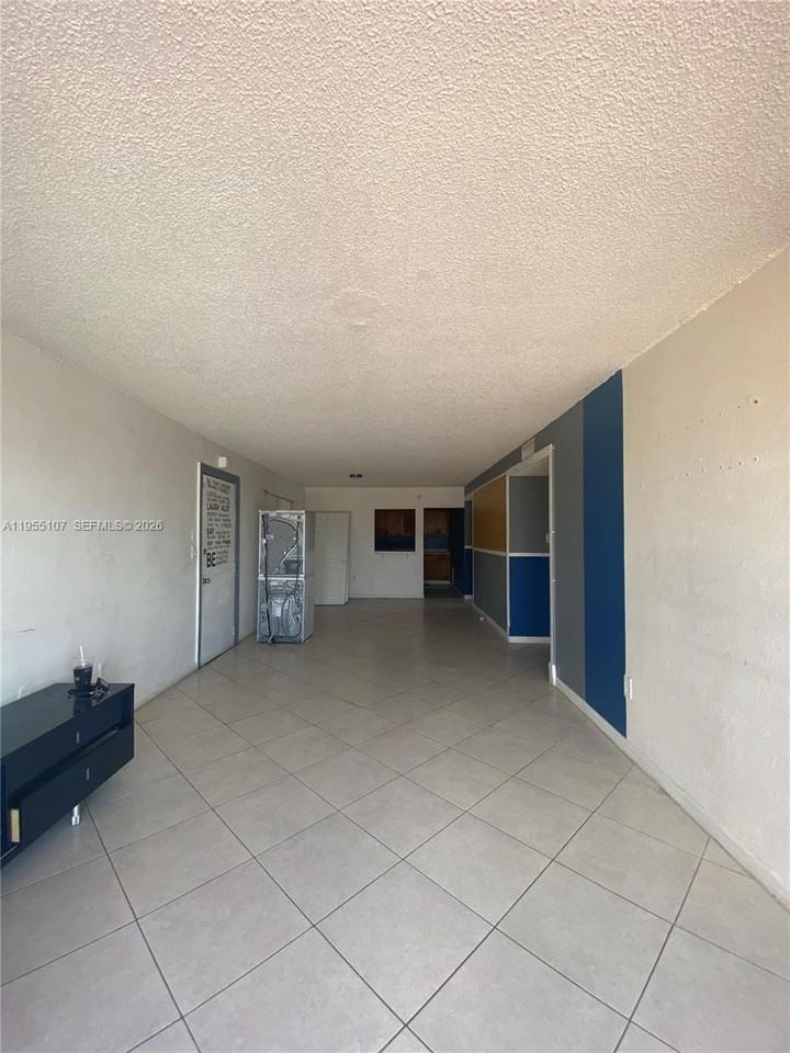 5100 Sw 41st St #PH3 - Photo 3 of 18