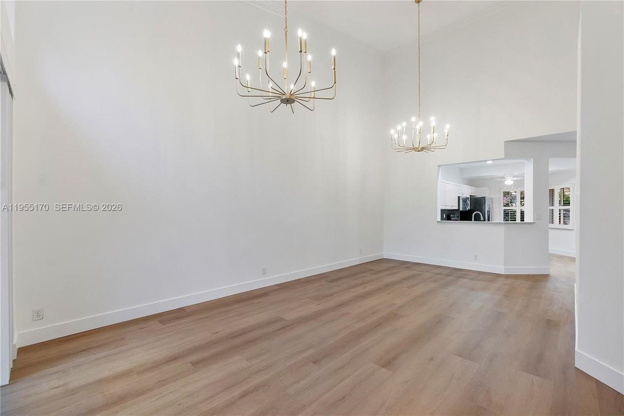 5661 Nw 125th Ave #5661 - Photo 2 of 22