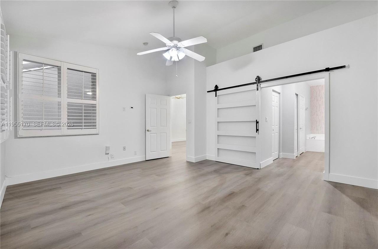 5661 Nw 125th Ave #5661 - Photo 6 of 22