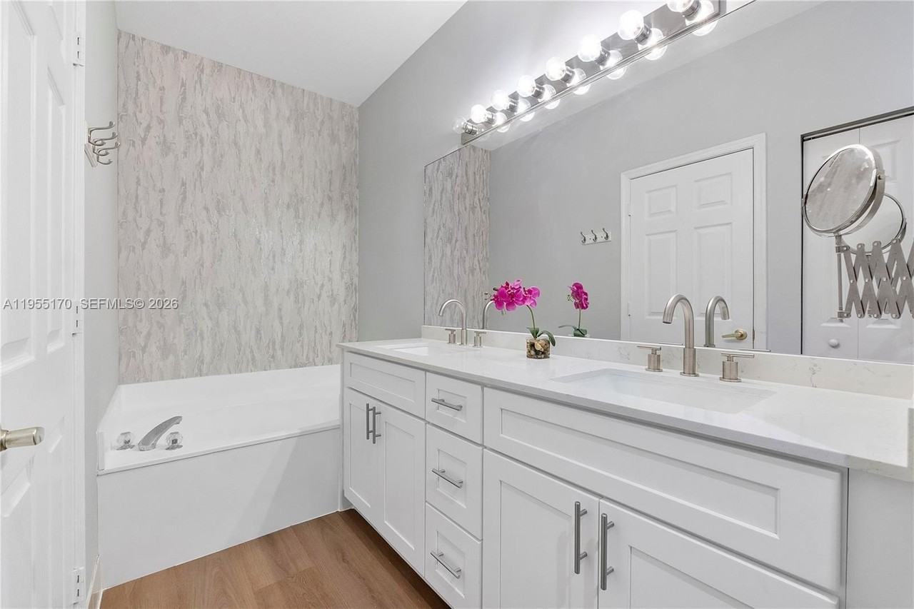 5661 Nw 125th Ave #5661 - Photo 7 of 22