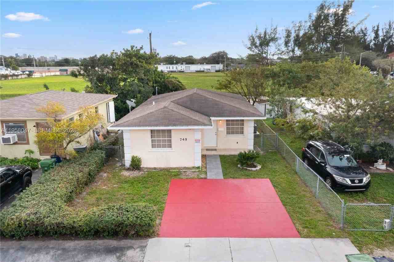 745 Nw 3rd Ct - Photo 2 of 20