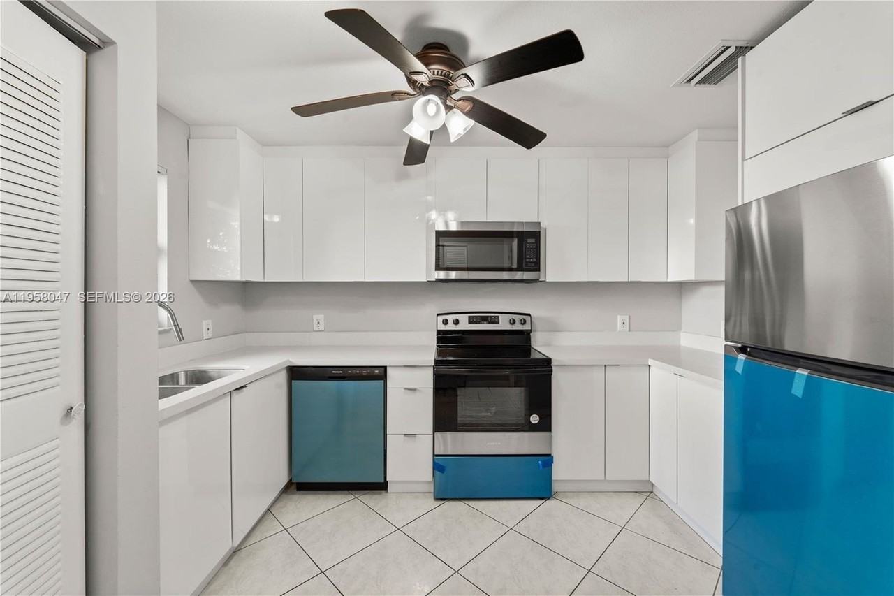 745 Nw 3rd Ct - Photo 6 of 20