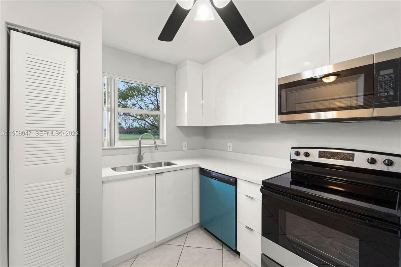 745 Nw 3rd Ct - Photo 7 of 20