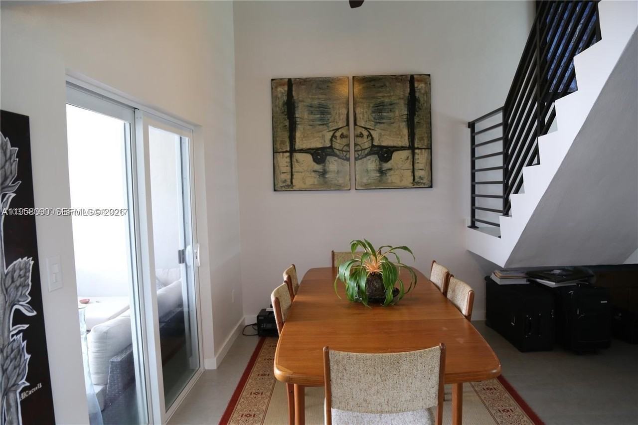 8940 Sw 95th Ave - Photo 4 of 21