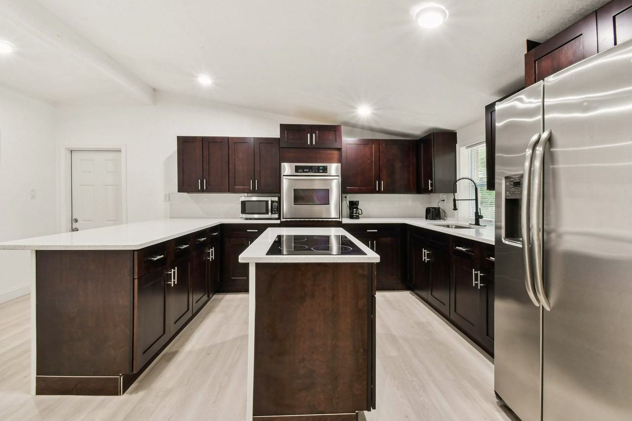 E Fern St - Photo 4 of 20