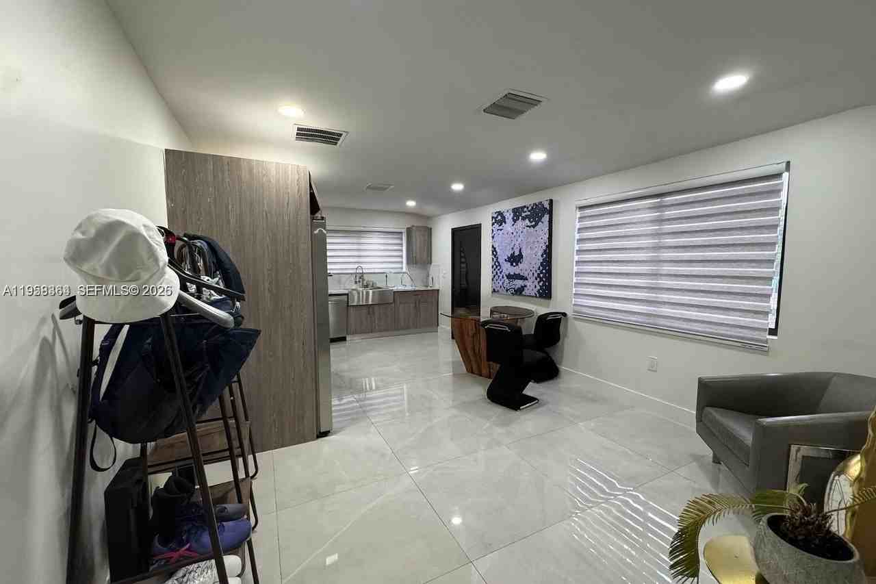 926 Nw 59th St #2 - Photo 6 of 7