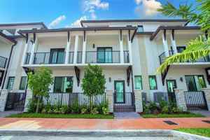 featured image of 8160 Nw 42nd St