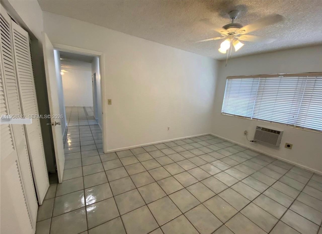 7945 East Dr #306 - Photo 4 of 16