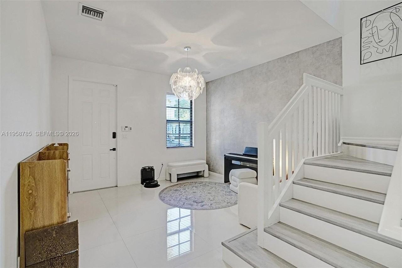 650 Ne 193rd Ter #650 - Photo 3 of 14