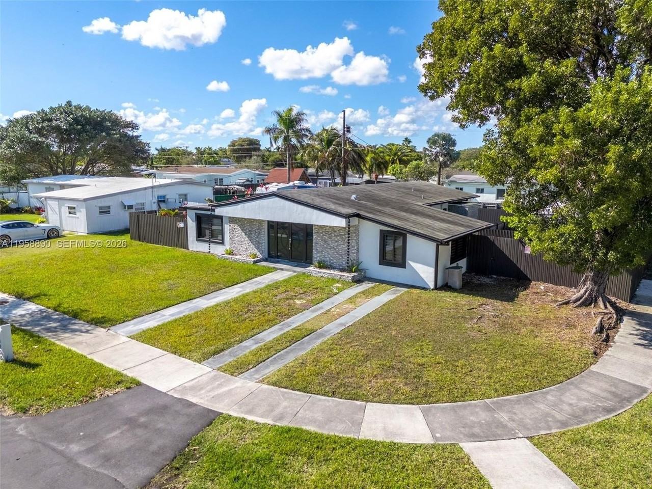 20000 Eagle Nest Rd #1 - Photo 2 of 27