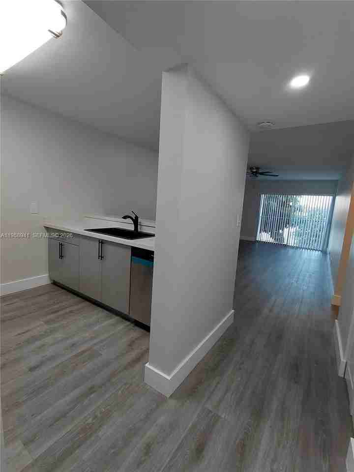 8720 N Sherman Cir #204 - Photo 3 of 9