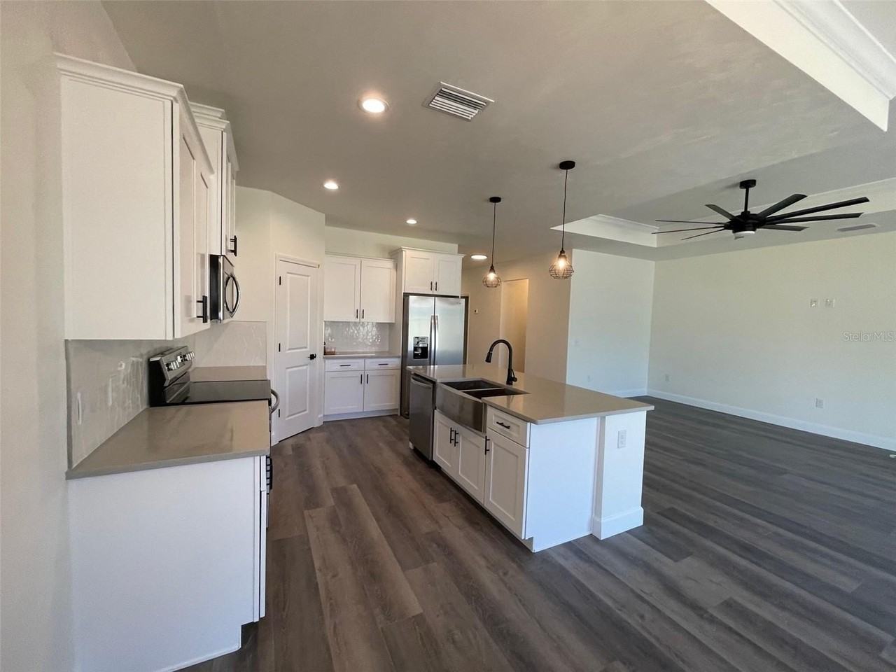 1447 Sw 67th Dr - Photo 7 of 15