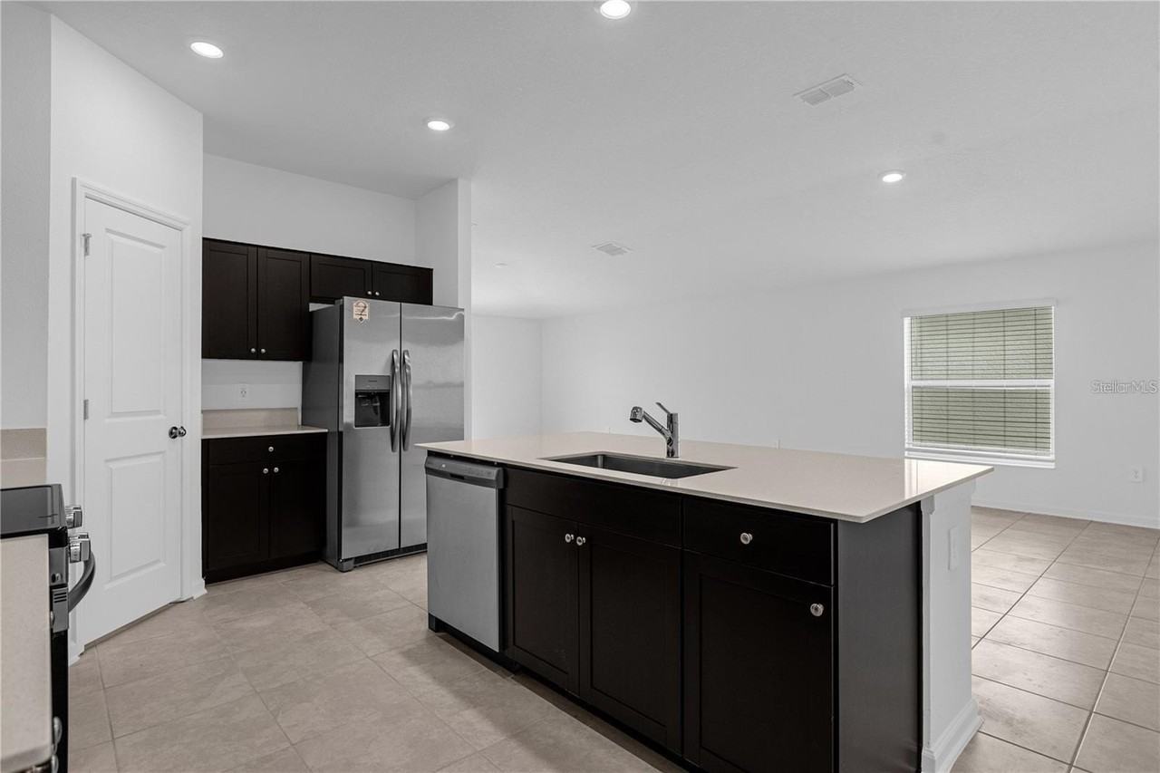 269 Lawson Ave - Photo 5 of 26