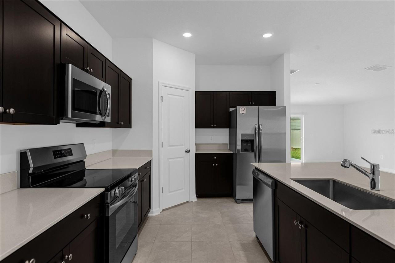 269 Lawson Ave - Photo 6 of 26