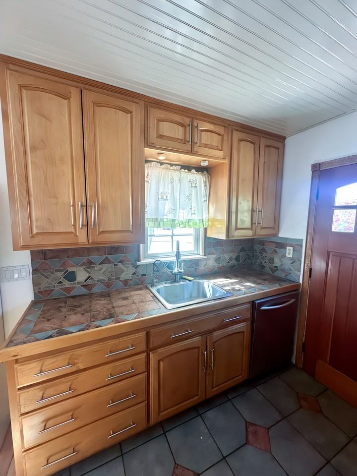 Cometa Ave - Photo 6 of 13