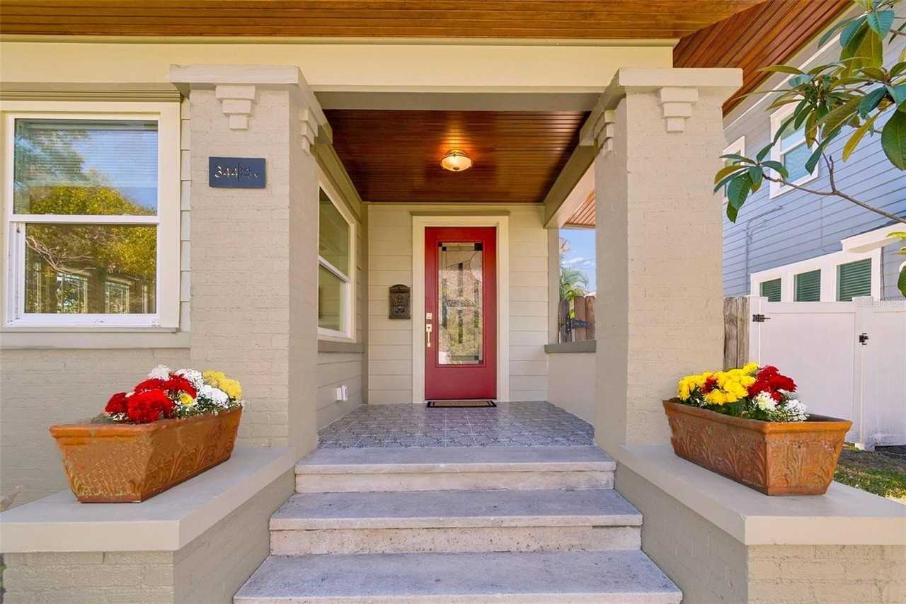 344 21st Ave Ne - Photo 4 of 50