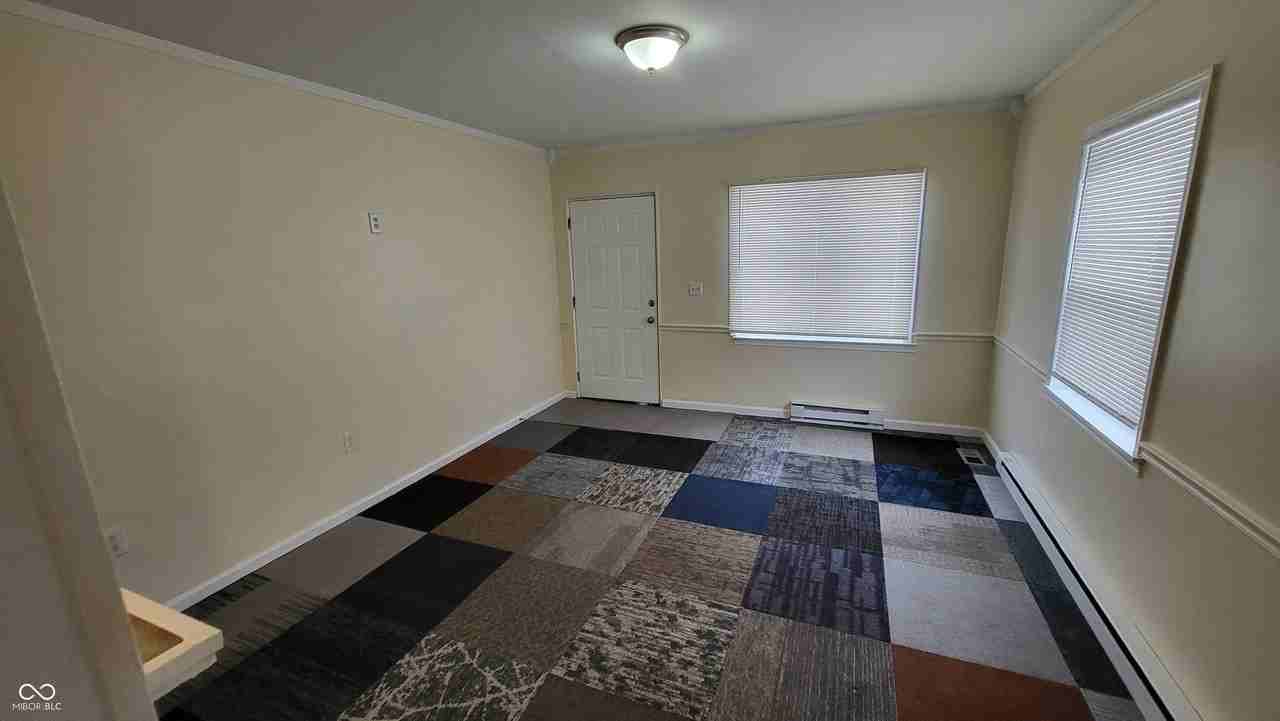 1114 N Dearborn St - Photo 3 of 10