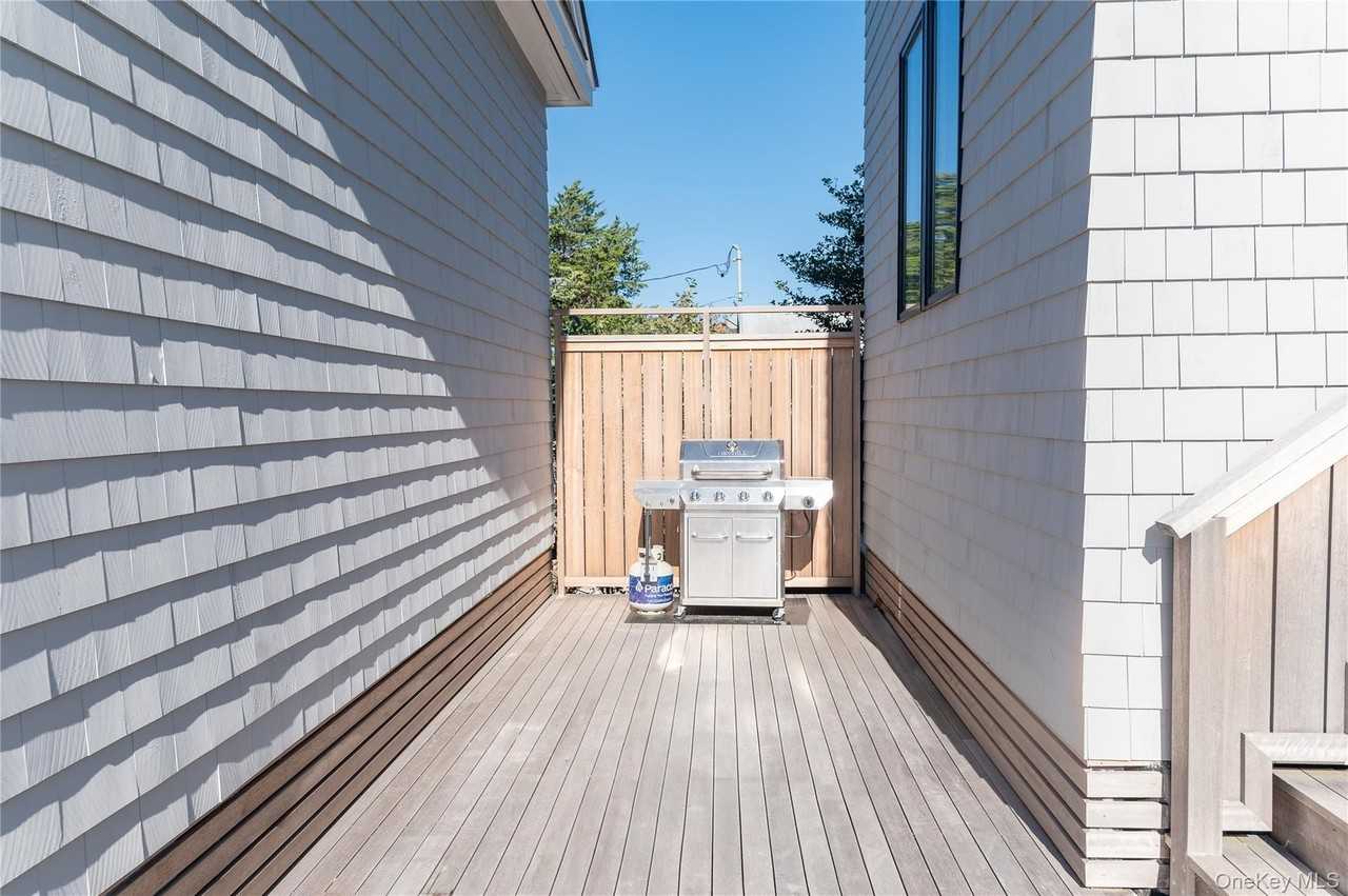 44 44 Island Walk - Photo 6 of 23