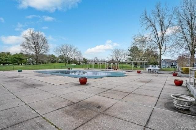 745 Spring Lake Dr - Photo 6 of 30