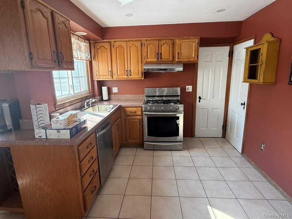 201 Stuyvesant Ave - Photo 6 of 19